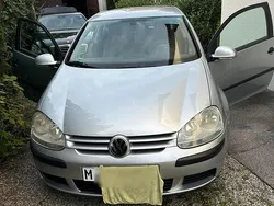 Silber Gebraucht 2004 VW Golf V Limousine | 3.200 € (Fairer Preis)