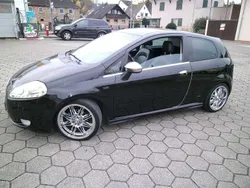 Schwarz Gebraucht 2007 Fiat Grande Punto Active Kleinwagen | 2.700 € (Etwas zu teuer)