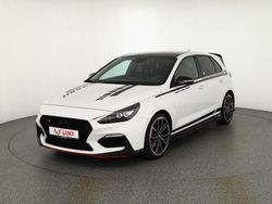 Weiß Gebraucht 2018 Hyundai i30 Limousine | 22.990 € (Etwas zu teuer)