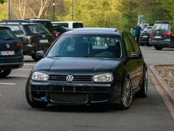 Schwarz Gebraucht 1998 VW Golf IV GTI Kleinwagen | 4.700 € (Fairer Preis)