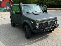 Schwarz Gebraucht 2011 Lada niva SUV | 6.500 €