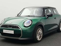 Grün Gebraucht 2024 Mini Cooper Favoured Kleinwagen | 25.065 € (Fairer Preis)