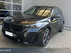 Saphirschwarz metallic Gebraucht 2025 BMW X1 M Sport SUV | 46.990 € (Fairer Preis)