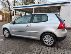 Silber Gebraucht 2007 VW Golf V Comfortline Limousine | 2.300 € (Fairer Preis)
