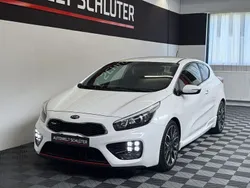 Weiß Gebraucht 2014 Kia Ceed GT GT-Challenge Limousine | 12.490 € (Fairer Preis)