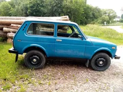Blau Gebraucht 2005 Lada niva SUV | 6.000 € (Teuer)