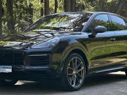 Schwarz (metallic) Gebraucht 2019 Porsche 911 Carrera Coupé | 58.490 €