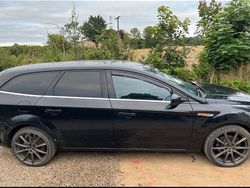 Schwarz Gebraucht 2008 Ford Mondeo Ghia Kombi | 1.600 € (Guter Preis)