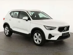 Crystal white perlglanz... Neu 2025 Volvo XC40 Core SUV | 36.595 € (Superpreis)