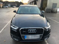 Schwarz Gebraucht 2012 Audi Q3 SUV | 10.850 € (Fairer Preis)