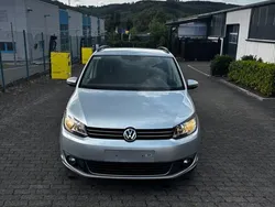 Silber Gebraucht 2012 VW Touran Comfortline Van / Kleinbus | 4.750 € (Teuer)