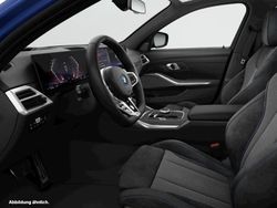 Blau Gebraucht 2024 BMW 330e M Sport Kombi | 49.290 € (Fairer Preis)