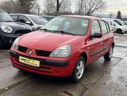 Rot Gebraucht 2005 Renault Clio II Campus Limousine | 1.990 € (Etwas zu teuer)