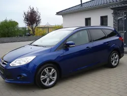 Blau Gebraucht 2014 Ford Focus SYNC Edition Limousine | 2.999 € (Guter Preis)