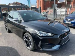 Mitternachtsschwarz Gebraucht 2024 Cupra Leon Kombi | 31.990 € (Teuer)