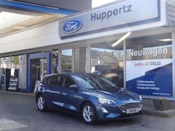 Blau Gebraucht 2019 Ford Focus Cool & Connect Limousine | 9.850 € (Guter Preis)