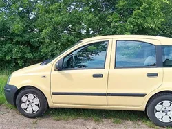 Gelb Gebraucht 2009 Fiat Panda Kleinwagen | 2.300 € (Fairer Preis)