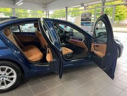 Phytonicblau Gebraucht 2023 BMW 520 Sport Line Limousine | 35.999 € (Guter Preis)