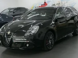 Schwarz Gebraucht 2015 Alfa Romeo Giulietta Quadrifoglio Verde Kleinwagen | 26.190 €