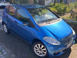 Blau Gebraucht 2006 Mercedes A180 Classic Van / Kleinbus | 1.290 €