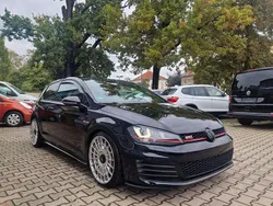 Schwarz Gebraucht 2015 VW Golf VII GTI Limousine | 15.985 € (Fairer Preis)