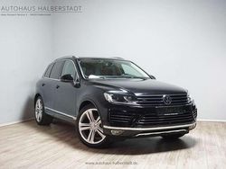 Deep black perlefffe (metallic) Gebraucht 2015 VW Touareg R-line SUV | 17.990 € (Guter Preis)