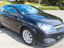 Schwarz Gebraucht 2005 Opel Astra GTC Sport Coupé | 2.999 € (Teuer)