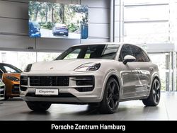 Weiß Neu 2025 Porsche Cayenne GTS SUV | 174.716 € (Etwas zu teuer)