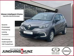 Grau Gebraucht 2017 Renault Captur Life SUV | 10.640 € (Fairer Preis)