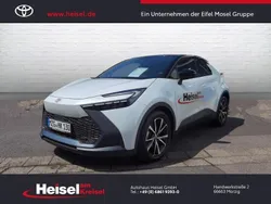Weiß Gebraucht 2023 Toyota C-HR Team SUV | 27.990 € (Fairer Preis)