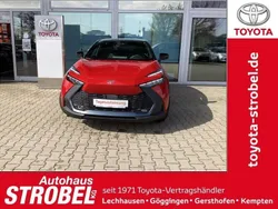 Karminarot mica / dach schwarz Neu 2024 Toyota C-HR Team SUV | 29.980 € (Superpreis)