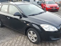 Schwarz Gebraucht 2009 Kia Ceed Sportswagon 2 Kombi | 1.500 €