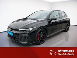 Grenadillschwarz Gebraucht 2024 VW Golf VIII GTI Limousine | 38.470 € (Fairer Preis)