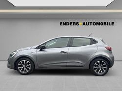 Grau Gebraucht 2022 Renault Clio V Equilibre Kleinwagen | 14.980 € (Fairer Preis)