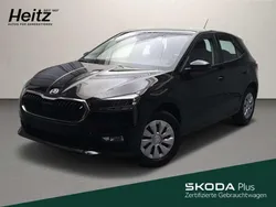 Schwarzmagic perleffekt Gebraucht 2024 Skoda Fabia Essence Limousine | 18.250 € (Fairer Preis)