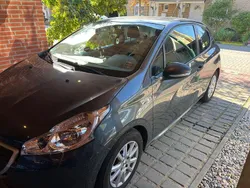 Grau Gebraucht 2014 Peugeot 208 Access Kleinwagen | 4.900 € (Fairer Preis)