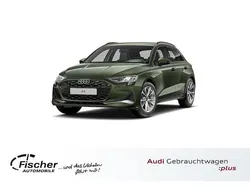 Distriktgrün metallic Gebraucht 2024 Audi A3 Advanced Plus Limousine | 34.480 € (Etwas zu teuer)