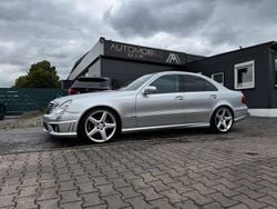 Silber Gebraucht 2006 Mercedes E280 AMG Limousine | 8.999 €
