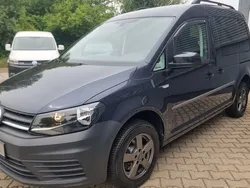 Blau Gebraucht 2018 VW Caddy Trendline Van / Kleinbus | 14.498 € (Fairer Preis)
