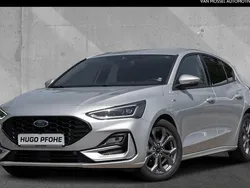 Blau Gebraucht 2024 Ford Focus ST-Line X Limousine | 25.600 € (Guter Preis)
