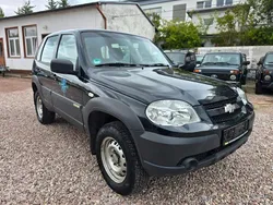 Schwarz Gebraucht 2017 Chevrolet Niva SUV | 7.500 €