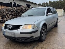 Gebraucht 2002 VW Passat Kombi | 1.200 € (Fairer Preis)