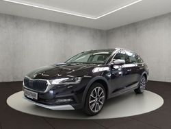 Schwarz Gebraucht 2023 Skoda Octavia Scout 4x4 Kombi | 29.900 € (Etwas zu teuer)