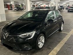 Schwarz Gebraucht 2021 Renault Clio V Zen Limousine | 11.500 € (Guter Preis)