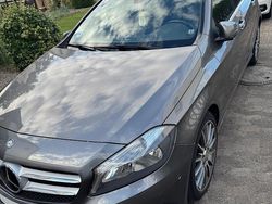 Grau Gebraucht 2015 Mercedes A180 Limousine | 13.000 € (Fairer Preis)