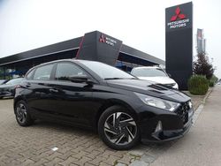 Schwarz Gebraucht 2021 Hyundai i20 Limousine | 16.990 € (Fairer Preis)