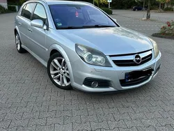 Silber Gebraucht 2008 Opel Signum Cosmo Kombi | 2.490 € (Etwas zu teuer)