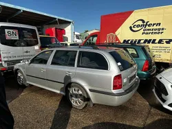 Silber Gebraucht 2004 Skoda Octavia Style Kombi | 2.500 € (Fairer Preis)