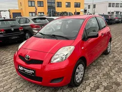 Rot Gebraucht 2009 Toyota Yaris Basis Kleinwagen | 2.500 € (Fairer Preis)