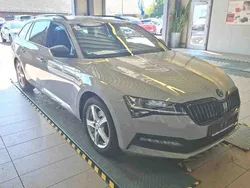 Grau Gebraucht 2021 Skoda Superb SportLine Kombi | 30.690 € (Fairer Preis)